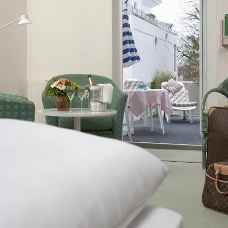 Parkfrieden Hotel 2*