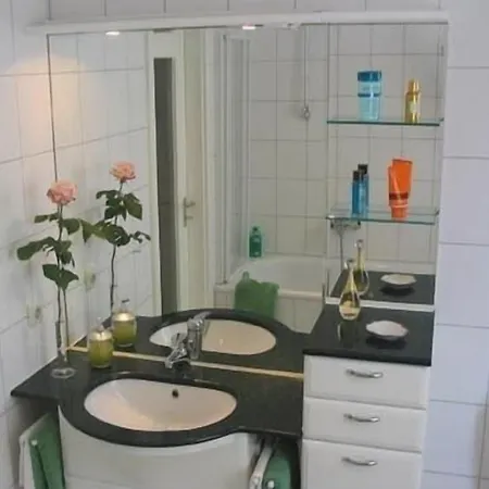 Parkfrieden 2* 티멘도르프스트랜드